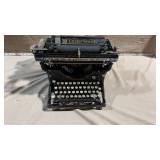 Vtg Underwood Standard Typewriter