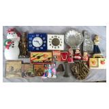 Antique & Vintage Colectibles Grouping