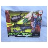 Sealed 1997 Transformers Beast Wars Tripredacus