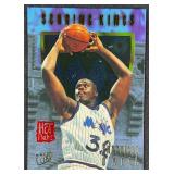 1996 Skybox #8 Shaquille Oï¿½Neal Hot Packs
