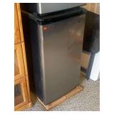 Sanyo Compact Refrigerator