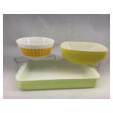 Pyrex Mixing Bowls and Baking Dish Set