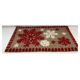Hand Hooked Snowflake Accent Rug
