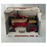 Ertl International 1026 1/16 Scale Tractor