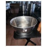 Stainless steel ice bucket