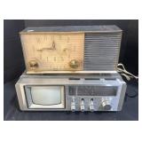 Vintage Philco Clock Radio, Vintage Portable