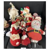 Large Lot Stuffed Christmas Santaï¿½s.