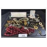 Womenï¿½s Costume Jewelry.