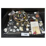 Costume Jewelry, Pins & Broches, Necklaces.