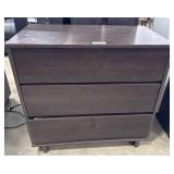 IKEA Style Chest Of Drawers.: 32wx19lx30h inches
