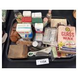Vtg Tins, Shoe Horns, Sewing Machine Accessories.