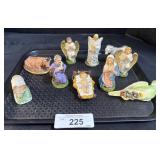 Vintage Chalk Ware Nativity Scene.