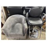 Saloon Style Chair, Upholstered Swiveling Barrel