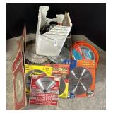 Saw Blades & Sanding Discs.