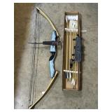 Darton Archery Compound Bow w/ Arrows.
