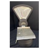 Pitney Bowes Postal Scale.