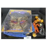 Halloween Toys/Decor/Masks.