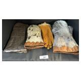 4 Various Fur Gloves / Mittens.