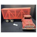 Vintage Tonka 1950s Livestock Truck & Trailer.