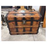 Vtg Humpback Steamer Trunk.