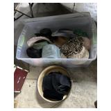 29 Various Womenï¿½s Fashion Hats W/ Tote.