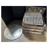 Various Kitchenware, Mirror.