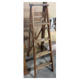 5ft Wooden Ladder. 5ft Wooden Ladder.