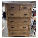 Oak Chest of Drawers. Oak Chest of Drawers.