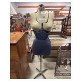 Vtg Fairloom Adjustable Dress Form.