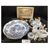 Carved Wooden Photo, Chinese Pattern Plates.