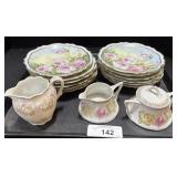 Royal Glass Floral Dinnerware.