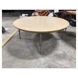 Mid Century Modern Rounds Childrenï¿½s Table.