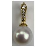 18KT Gold Pearl & Diamond Accent Pendant.