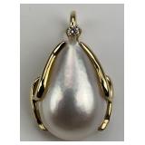 14KT Gold Pear Mabe Pearl & Diamond Pendant.
