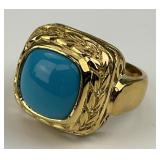 Vintage 14KT Gold Cabochon Turquoise Ring.