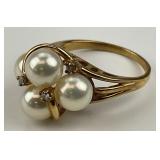 14KT Gold Pearl Cluster Diamond Accent Ring.
