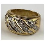 14KT Gold & Diamond Cluster Ring.