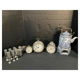 Westclox Clocks, Toscany Teapot, Metawa Holland.