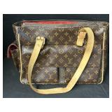 Louis Vuitton Purse.