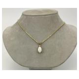 14KT Gold Opal & Diamond Pendant Necklace.