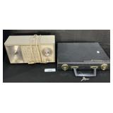 Doctors Emergency Kit, GE Radio.