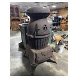 Vtg US Army Model 20 Belly Stove.