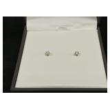 10KT Gold Diamond Stud Earrings.