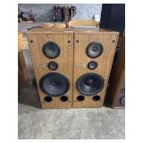 Pioneer CS-R590 Speakers.