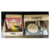 Admiral Turntable & Disney/Star Wars Records.