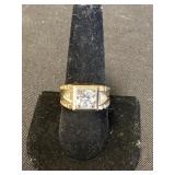 10 KT Gold Ring W/ Diamond
