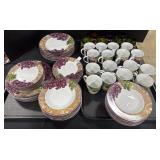 Grape Pattern Porcelain Dinnerware Set.