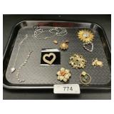 12 KT Gold Filled Pin, High End Costume Jewelry.