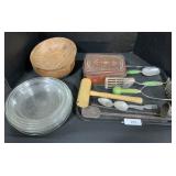 Pyrex Pie Plates, Kitchen Utensils, Tin.