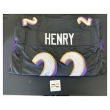 Derick Henry Autographed Jersey.
